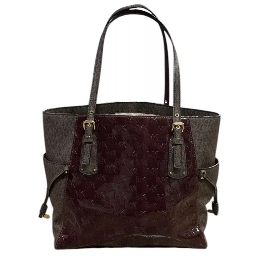 MICHAEL KORS Burgandy Brown Voyager East West Signature Tote Purse Shoulder Bag